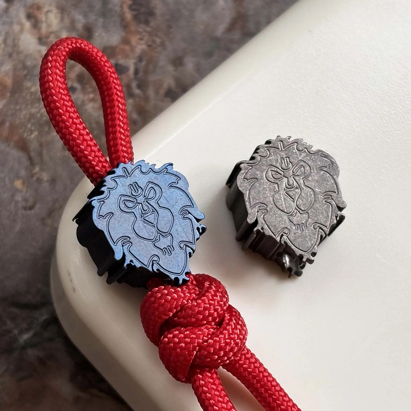 

1 шт., игровые аксессуары, нож из титанового сплава, бусины, сделай сам, ювелирные изделия из паракорда, EDC, карта, игрушка для снятия стресса, кулон