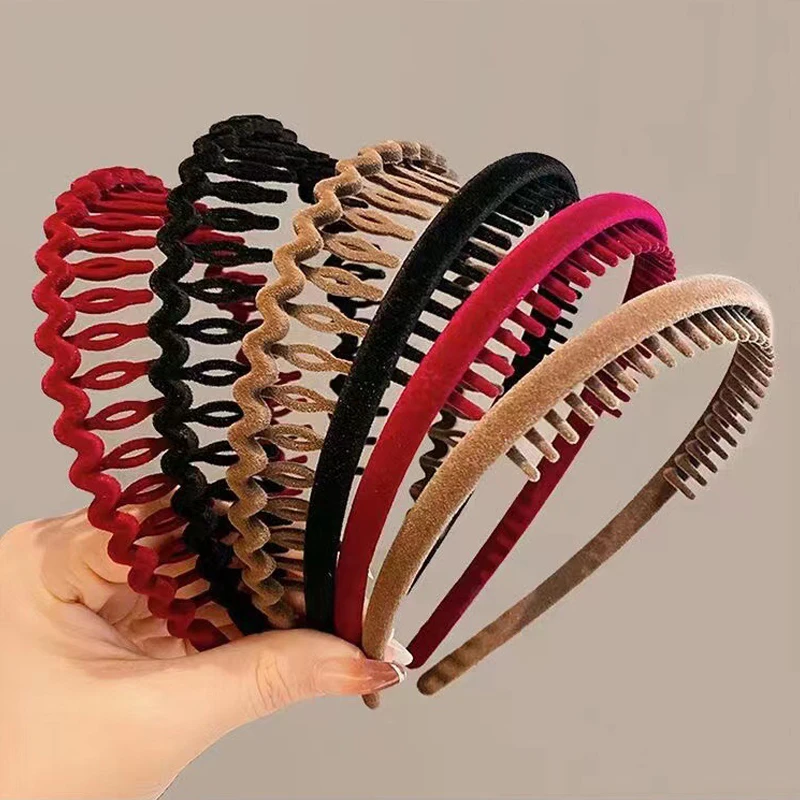 Simple Flocking Hair Band Women\'s Autumn And Winter Velvet Pressed Shampoo Headband Toothed Anti Slip Hairpins Headwear