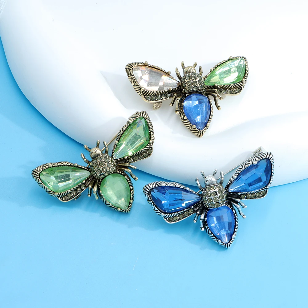 CINDY XIANG Colorful Vintage Bee Brooch Summer Insect Pin 3 Colors Available Fashion Jewelry Friend Gift