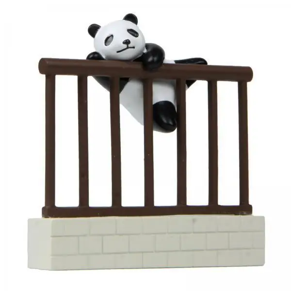 Creative Mini Wall Climbing Panda Ornament Resin Dollhouse Decor Animal Figure for Doll House Accessories