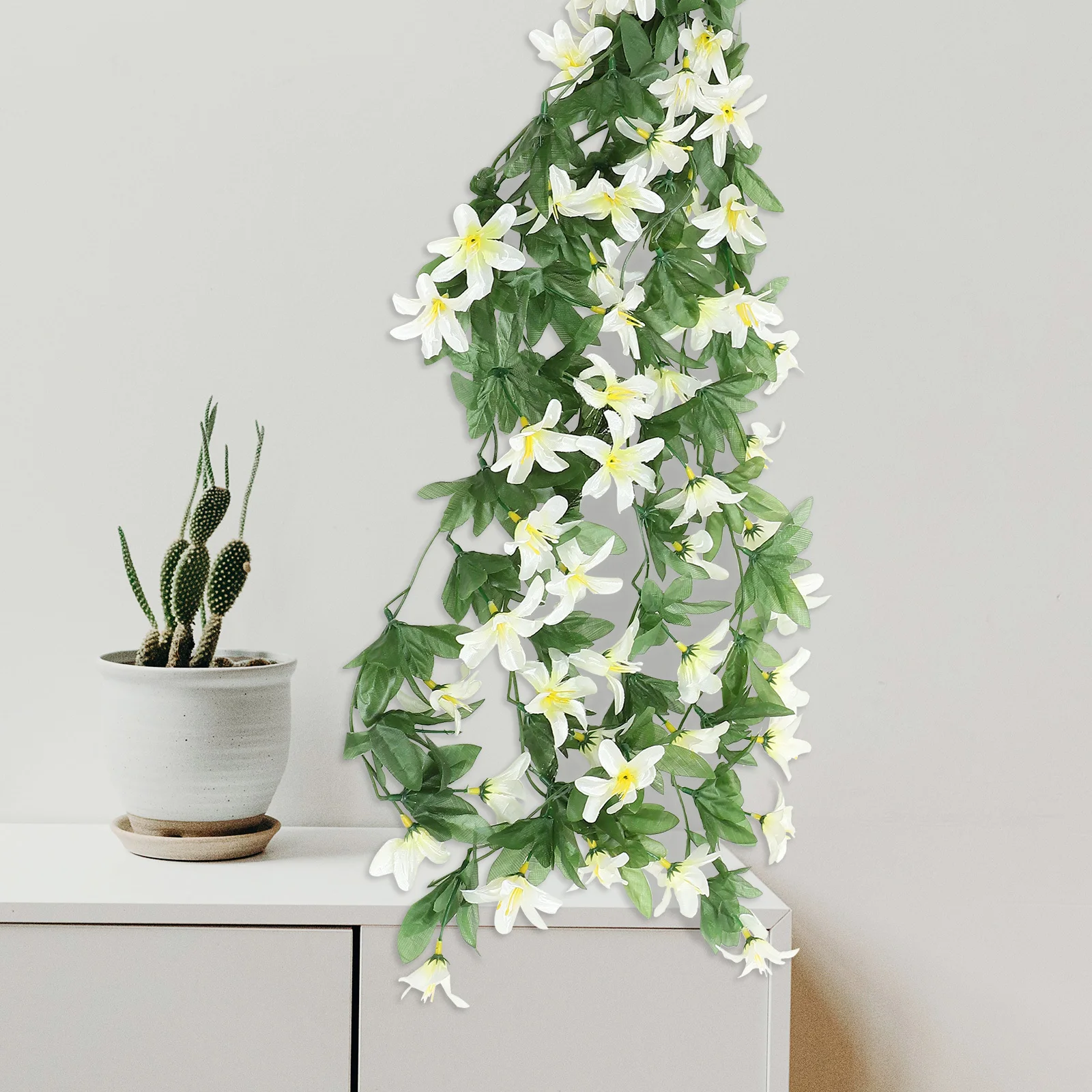 

2Pcs Artificial Hanging Lily Flower Vines Decor Simulation Lily Pendant Wedding Party Home Garden Decoration Wedding Decor