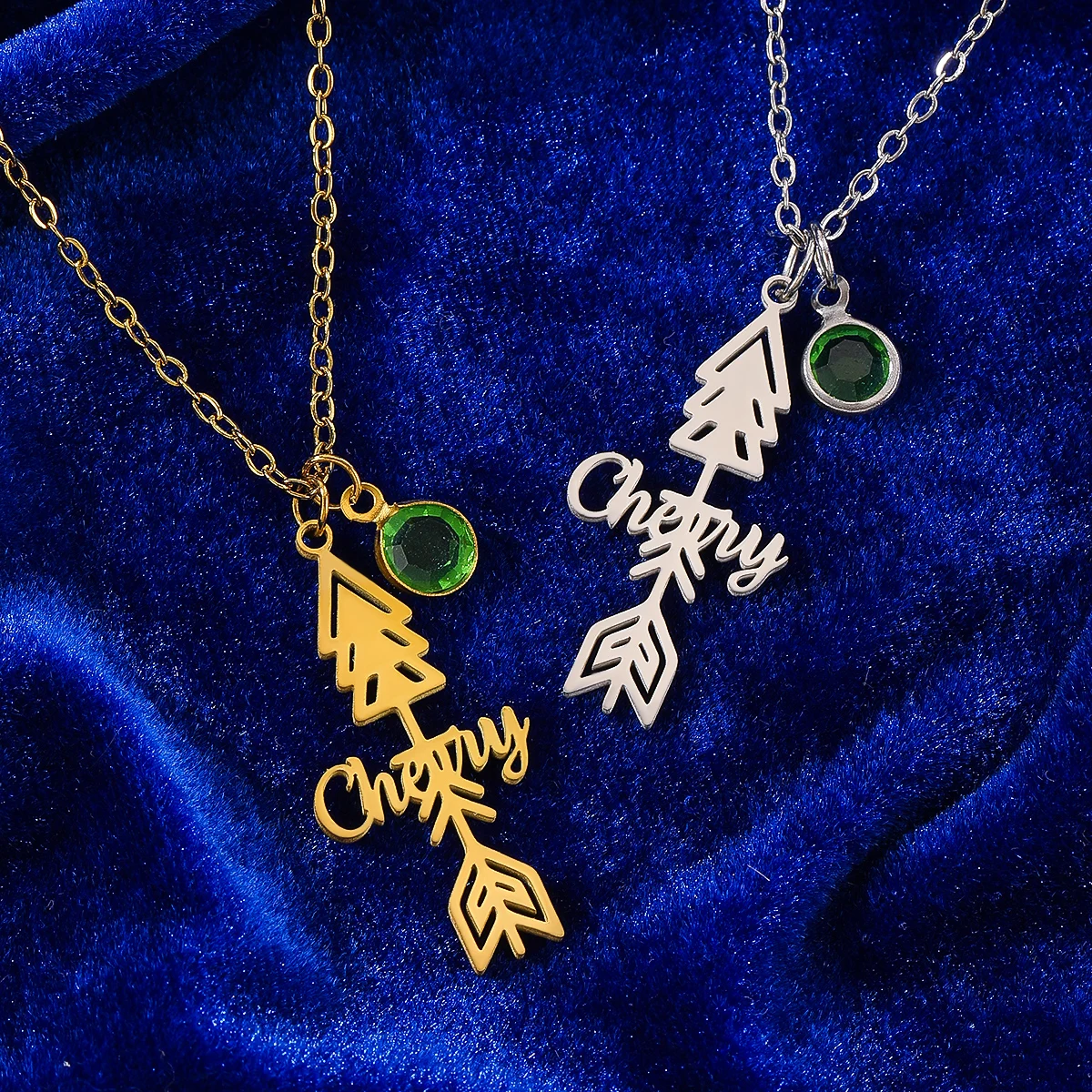 

Custom Name Stainless Steel Openwork Geometric Arrow Necklace Women's Fashion Pendant Necklace Birthday Gift