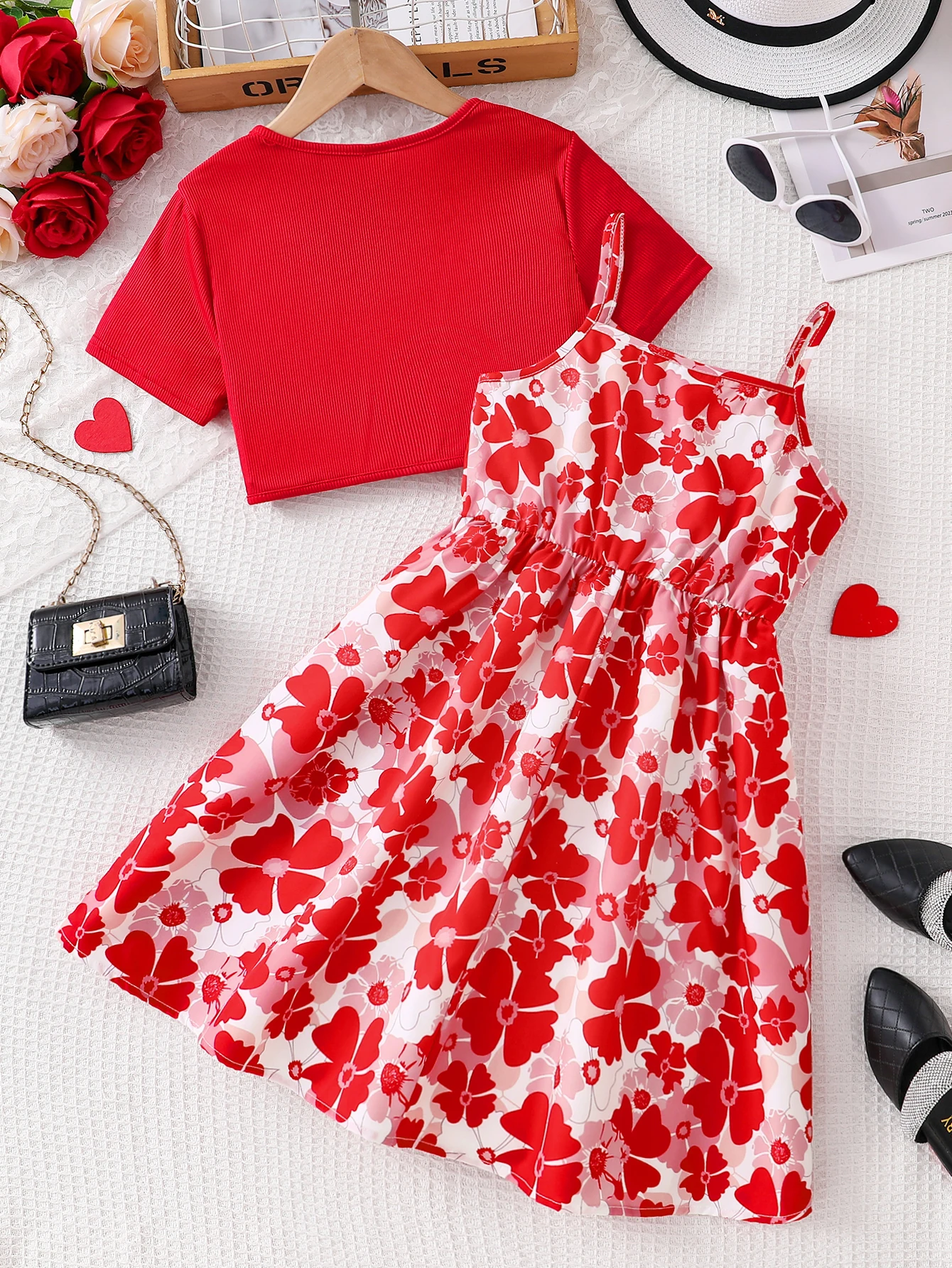 2-Piece Set for Girls, Fashionable and Simple Summer Outfit, Big Girl's Four-Leaf Clover All-Over Print Camisole Waist-Cinching Dress, Mid-Length + Solid Color Cardigan for Layering, Girls' Outdoor Style, Casual, Soft, Versatile, Youthful, Trendy Streetwear - Valentine's Day Gift - Birthday Gift