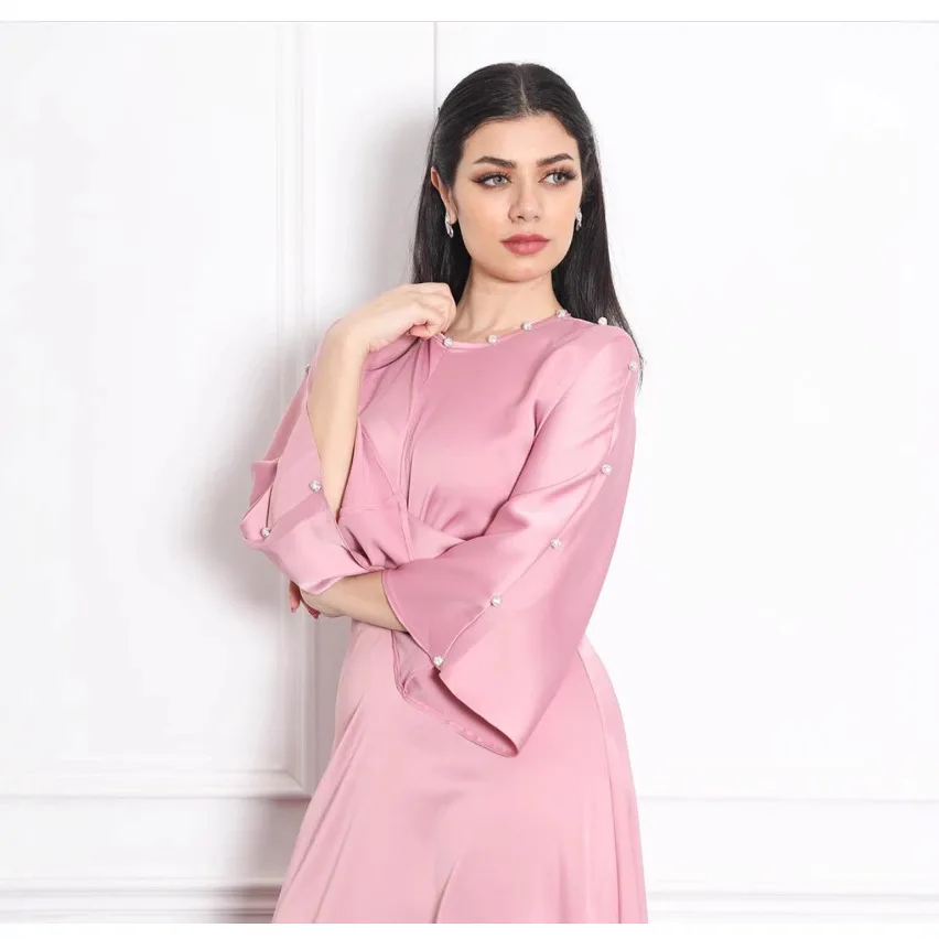 Sukienka maxi z satyny w stylu arabskim z Dubaju, na Bliski Wschód, z falbankami na rękawach, elegancka, jednolita, z koralikami, długa, dla muzułmanek.