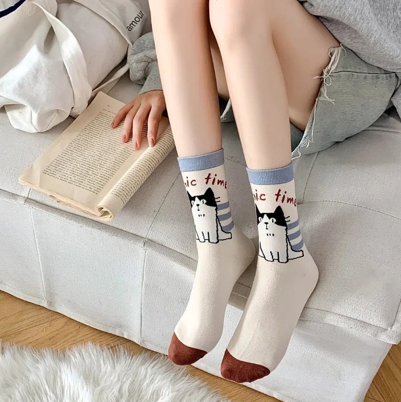 جديد جوارب قطنية الخريف الشتاء لطيف Kawaii Harajuku الشارع الكرتون القط منتصف أنبوب تنفس امتصاص العرق الرياضة طالب جورب