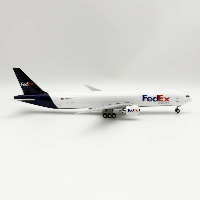 30cm Resin Plane Model B777 FedEx Airways Diecast Airplanes 1/250 Scale Aircraft With Base Landing Gear Home Decoration Souvenir