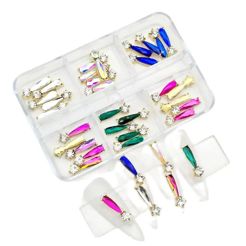 6 Gitter-Nagelsteine, Saturn-Planet-Kreuz-Nagelanhänger, luxuriöse Nagelteile, Diamant-Kristall-Nagelkunst-Dekorationszubehör