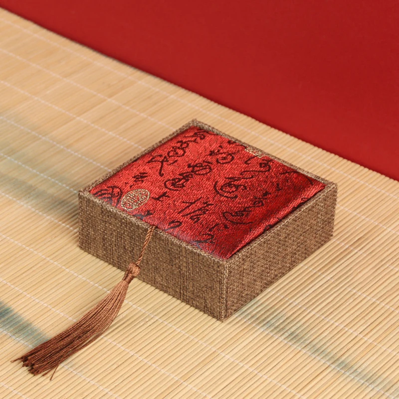 

1pcs Vintage Tassel Jewelry Box Necklace Jade Bangle Bracelet Pendant Storage Display Box Chinese Style Jewelry Packaging Box