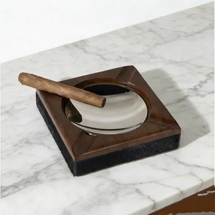 HYS Modern Simple Metal Leather Horse Hair Ornament Model Room Hotel Lobby Decoration Cigar Ashtray