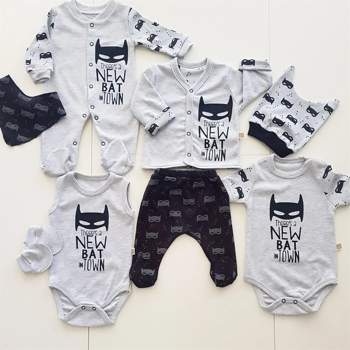 Baby Girl Boy Babies Newborn Clothing 8-pcs Hospital Outlet Custom Fabric Antibacterial Babies Healthy Safe Outfit Sets Dresses