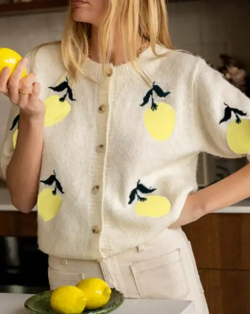 

2025 Sweater Women's Fashion Autumn New Mango Pattern Knitted Sweater Fashion Casual Short Sleeve Button Sweater Top for Women