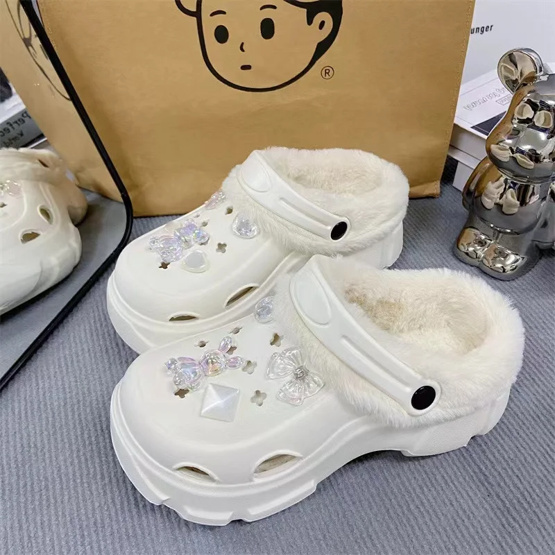 Winter Womens Classic Fur Lined Platform Clogs Slip On Platform Sandals with Charms Slide Garden Shoes Lady Wedge Clogs Mules