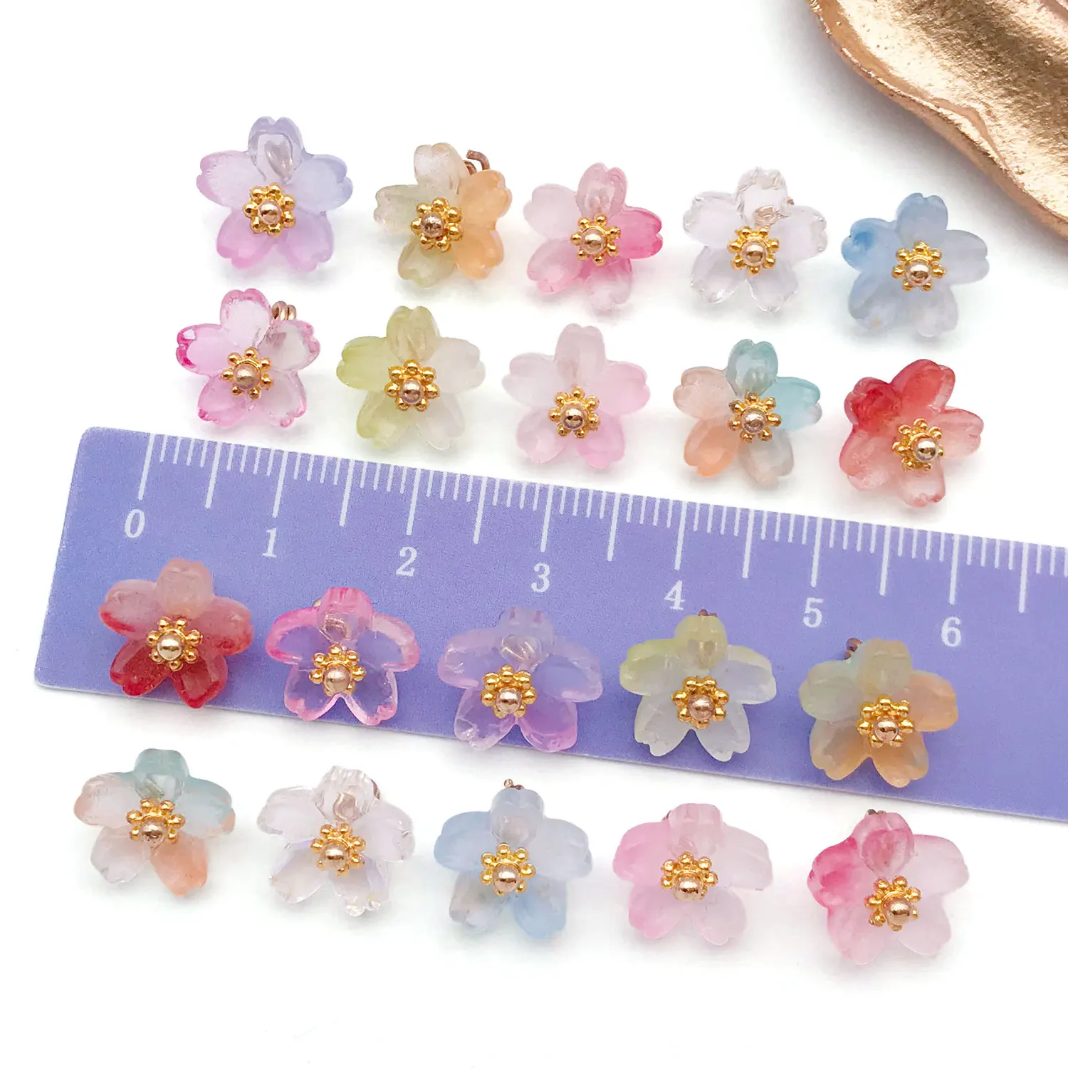 20pcs 11x9mm glass five-petaled cherry blossom series chams pendant, suitable for DIY earrings, bracelets, keychain accessories