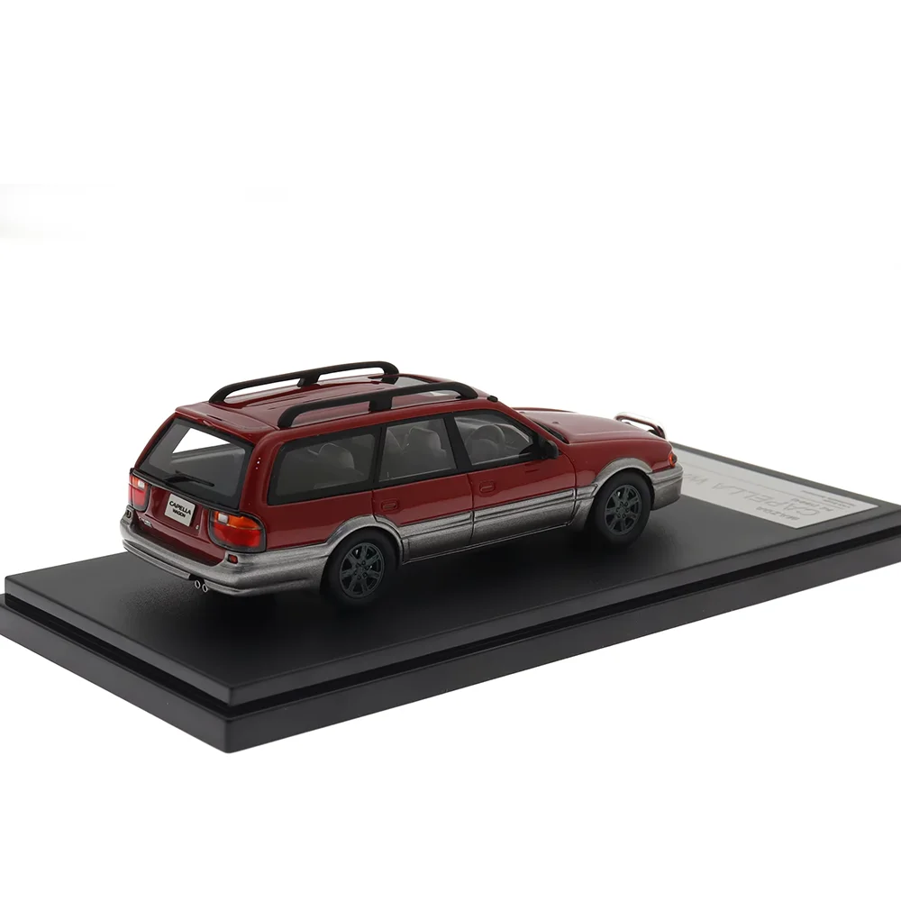 1:43 Scale Resin Model Car Mazda Capella Wagon Classic Static Ornament Desktop Display High‑Detail Collectible Toy Gift