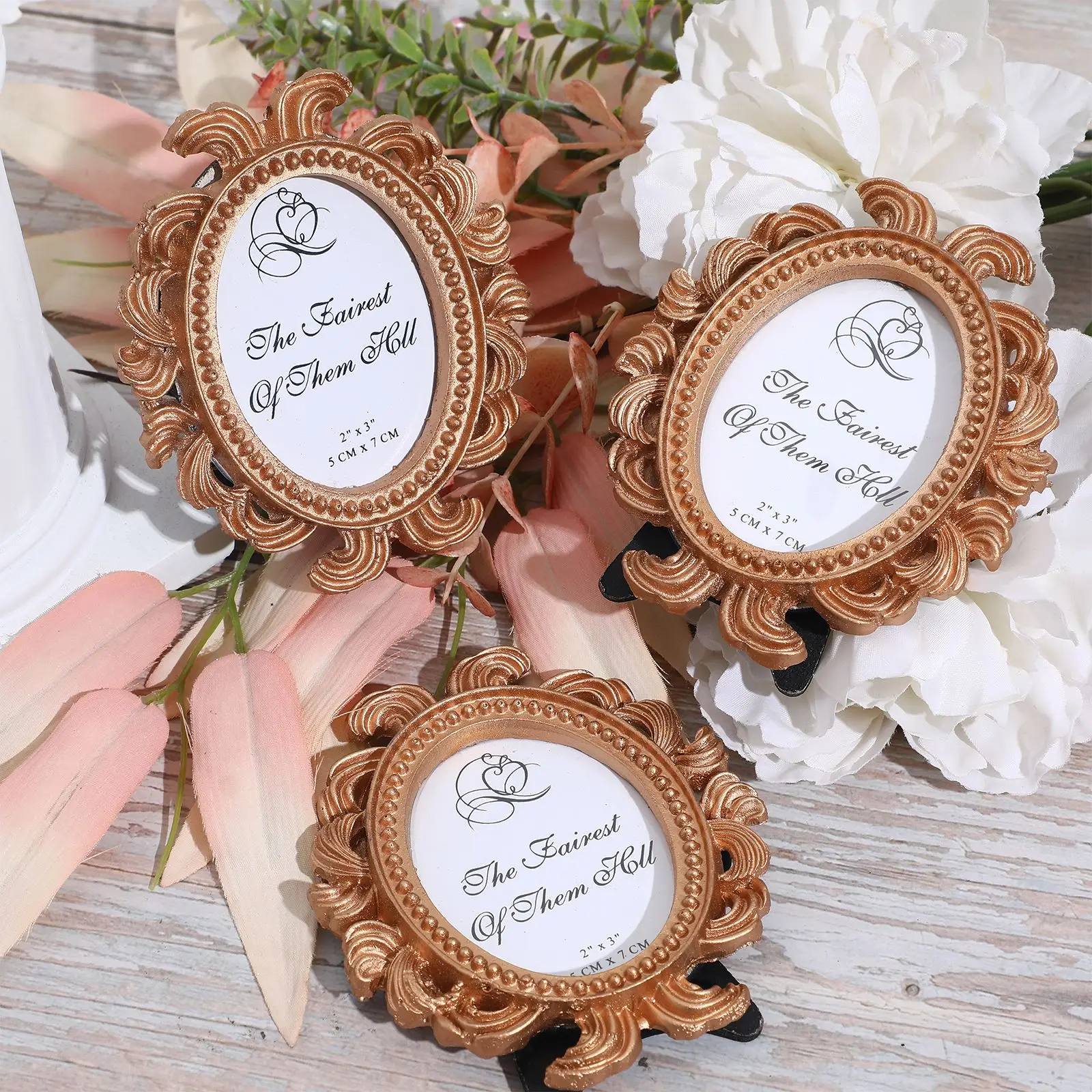 

4 Pcs Picture Frame Decorative Ornaments Resin Vintage Picture Frames Mini Picture Frames Display Retro Prop Frame Decor
