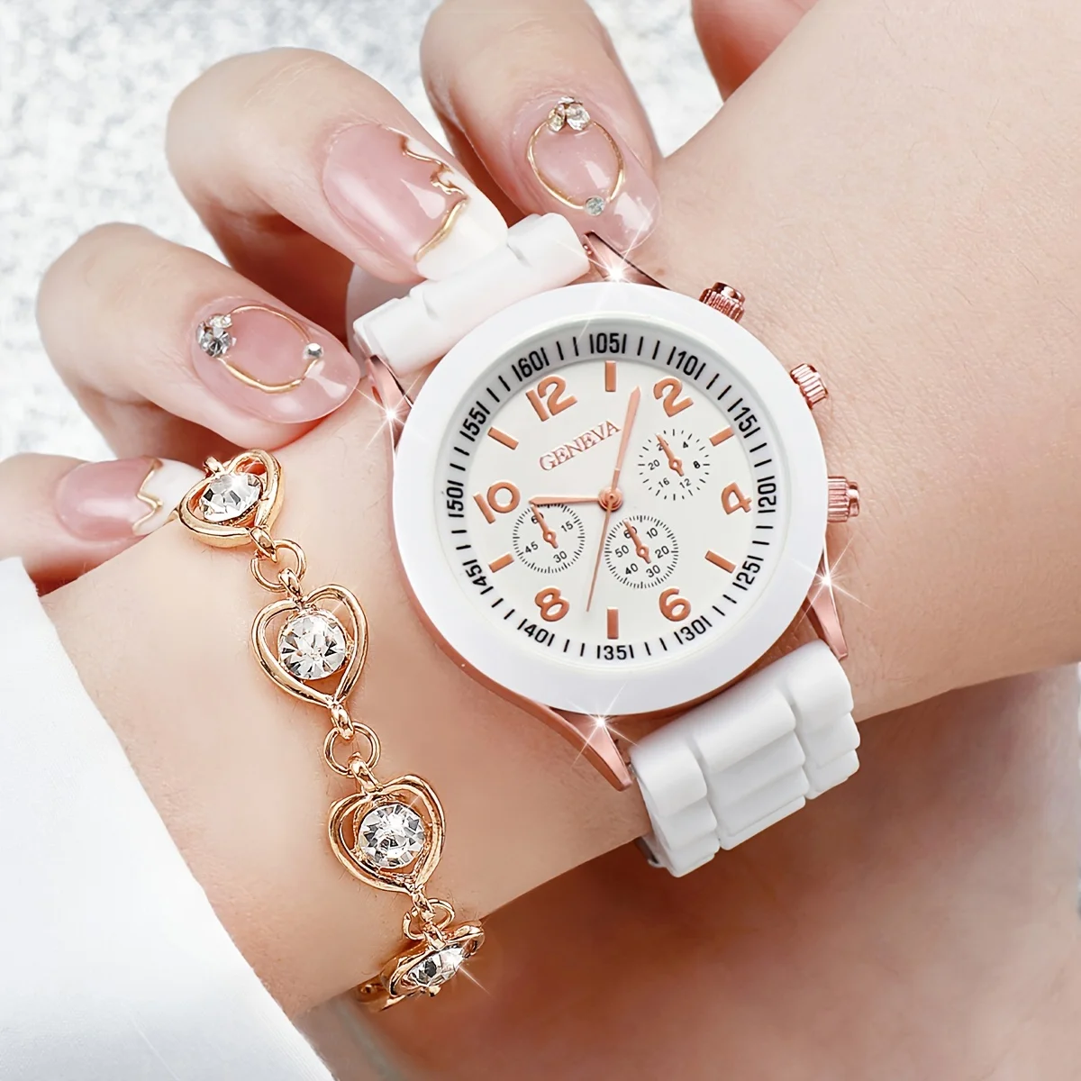 6PCS/Set Women\'s Watch Casual Silicone Band Analog Quartz Watch Rhinestone Heart Jewelry Set(Without Box)