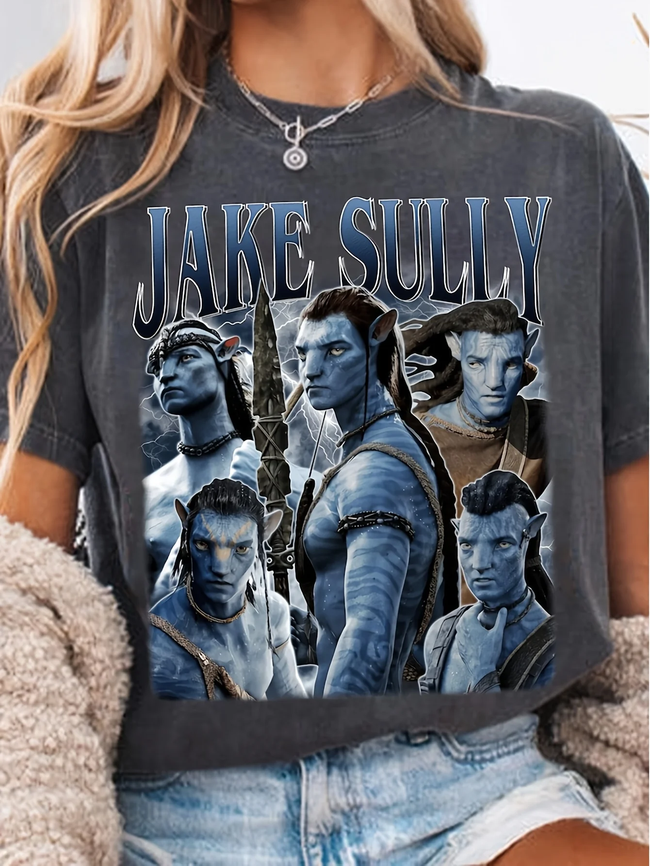 เสื้อยืดลายภาพยนตร์ Avatar Jack Sully สไตล์เรโทร ลายพิมพ์ธีมเปลวไฟและเถ้าจากภาพยนตร์เรื่อง Avatar: The Way of Water สำหรับใส่ลำลอง