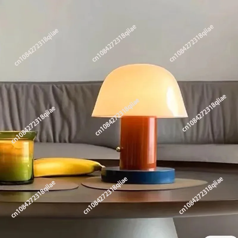 lampada-da-comodino-portatile-touch-lampada-da-notte-nordica-per-decorare-l'atmosfera-piccola-lampada-da-scrivania-ricaricabile