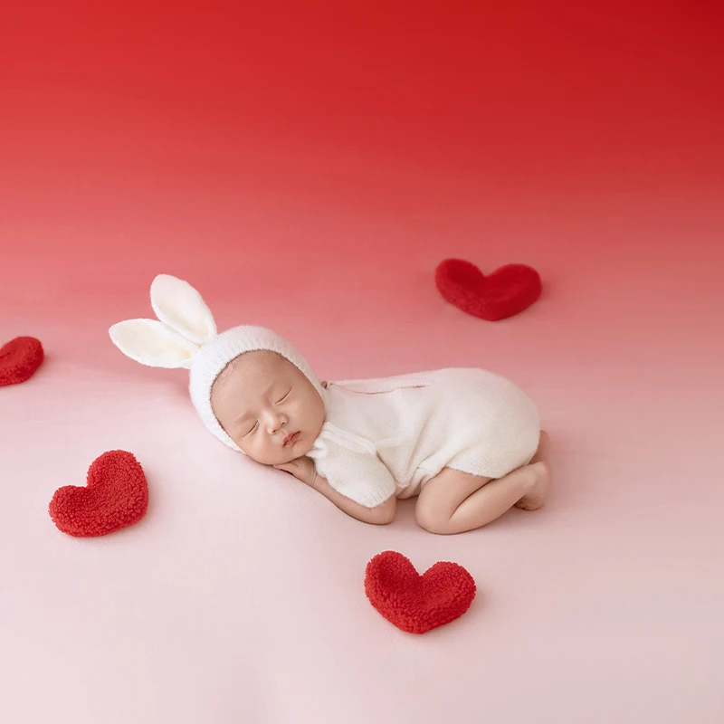 Red Theme Newborn Photography White Rabbit Hat Style 0-1 Month Baby Art Photo Shooting Children's Photography Memorial