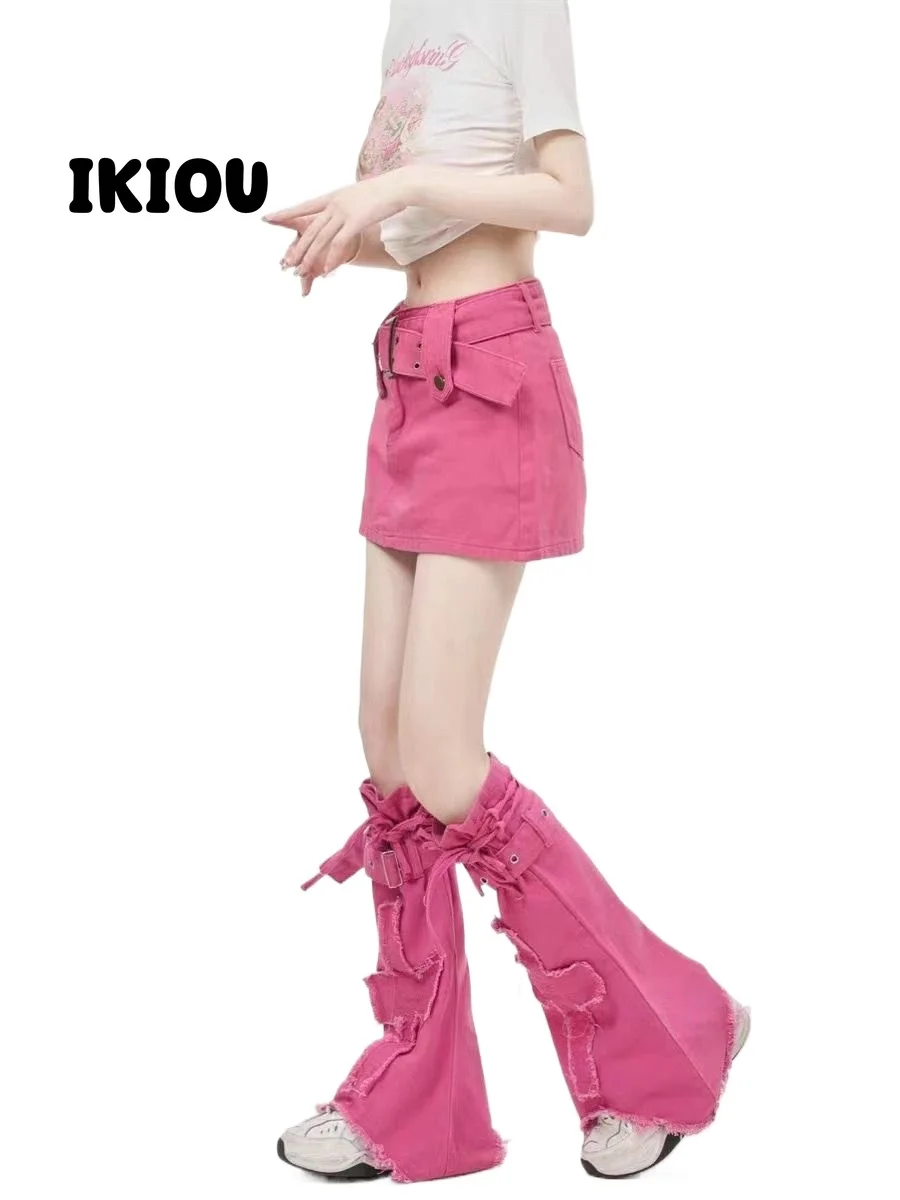 Ikiou เครื่องอุ่นยีนส์ขาไขว้สีชมพู Y2K สไตล์โดพามีนหวานและเย็นสำหรับสตรีทแวร์ที่มีแรงกระแทกสูง