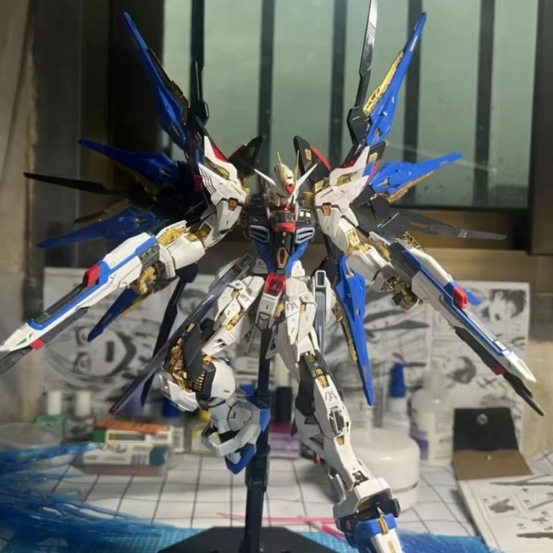 

Xun Xin Model Mgex 1/100 Strike Freedom Assembly Model Movable Joints High Quality Collectible Robot Kits Models Kids Toys Gifts