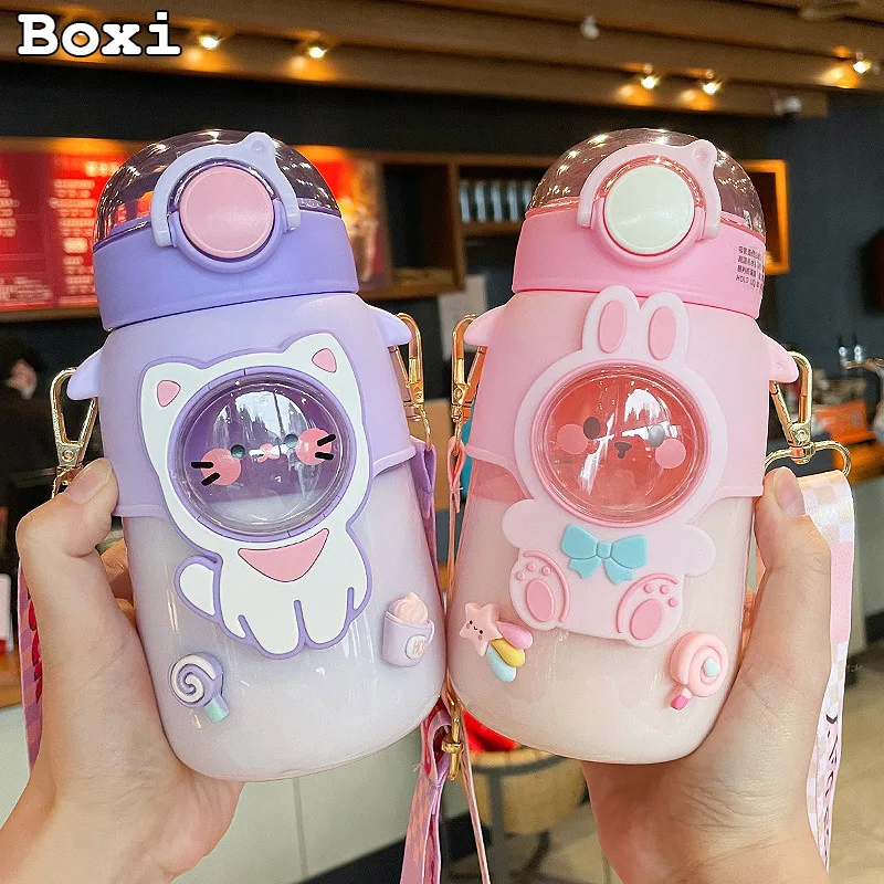 

Large Capacity Water Bottle for Children Cartoon Plastic Straw Cups with Straps Portable Outdoor Travel School Drinking Bottles