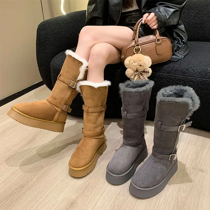 

Women's Winter Thickened Fleece Lined Snow Boots Warm Cotton Boots Heightening Thick Bottom Booties Short Tube Style EVA Mate...