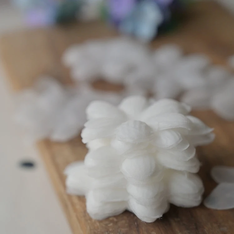 100PCS/Pack .5CM Organza Petals DIY 3D Flower. Handmade Decorative Flower Pieces Wedding Dress Veil Accessories RS24500