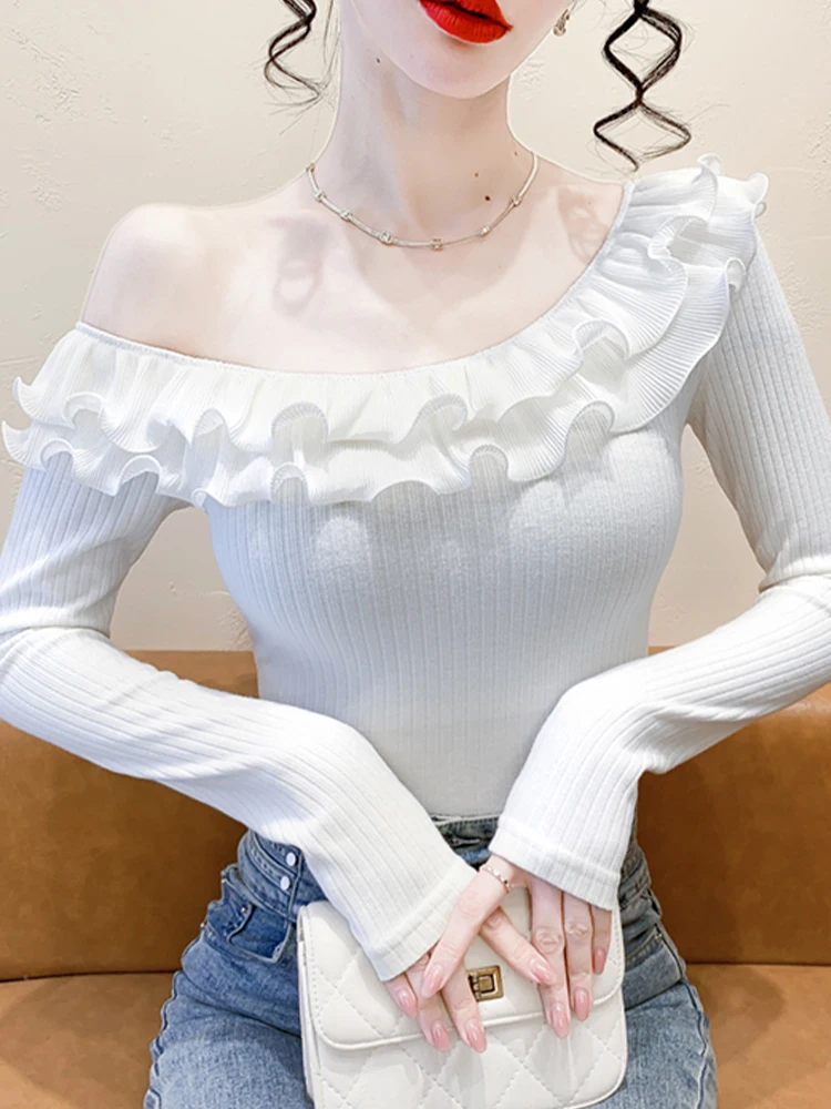 

Spring 2025 Women's Slim Fit Long Sve T-irt One oulder Design Lace Splice Sle Commute Korean Sle Creative Pat...