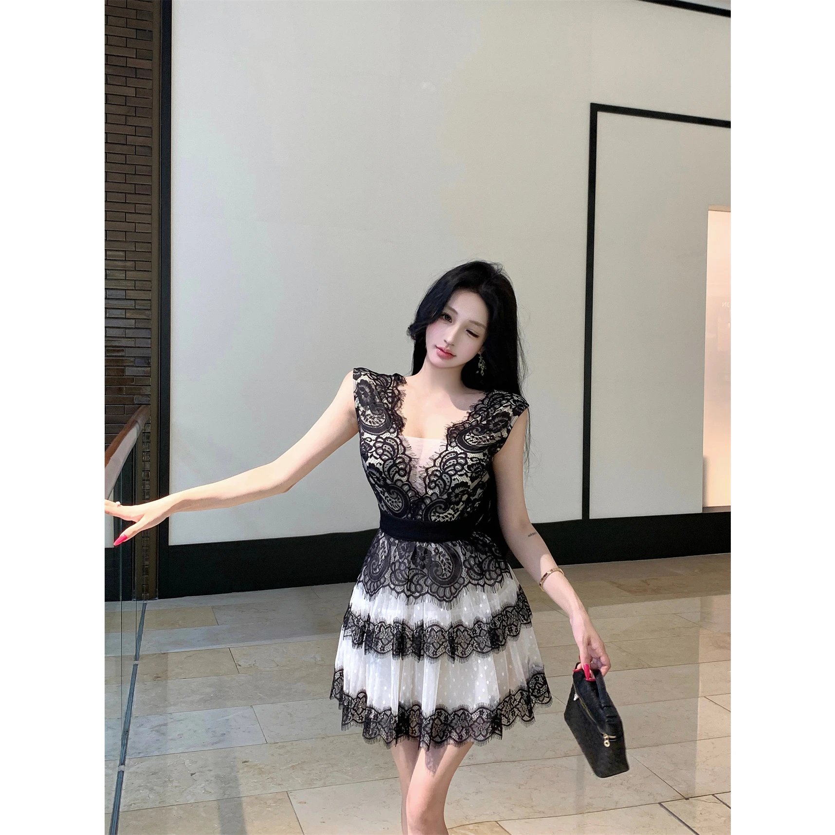 Ele Polka Dot dentelle Dr avec moi épissage et coussin de poitrine jupe ort conception couleur blanche t-shirt quart Sve Ciwalk Dr