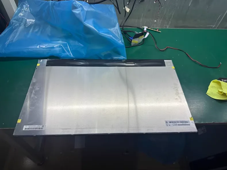

Проверенный, исправный ЖК-экран 27”P270HVN01.0
