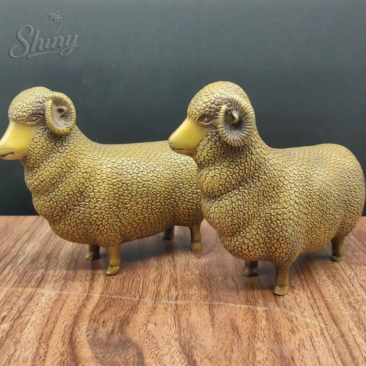 2 قطعة الأغنام العتيقة النحاس اثني عشر زودياك مكتب منزلي سطح لوحة التميمة محظوظ الأغنام الذهبية غرفة المعيشة الديكور