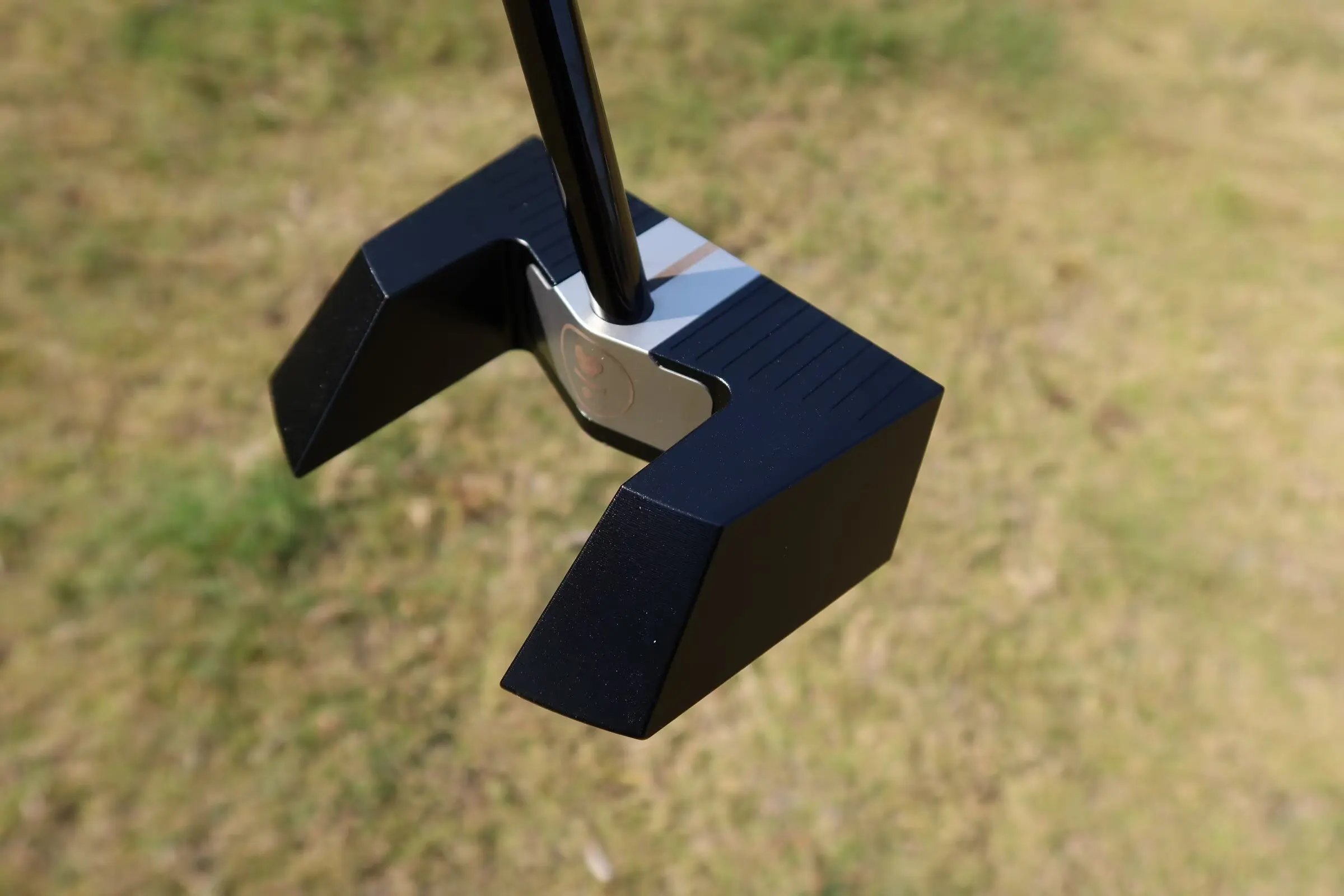 LAB GOLF Big Black Bull golf putter MEZZ.1 automatic balancing club face return putter