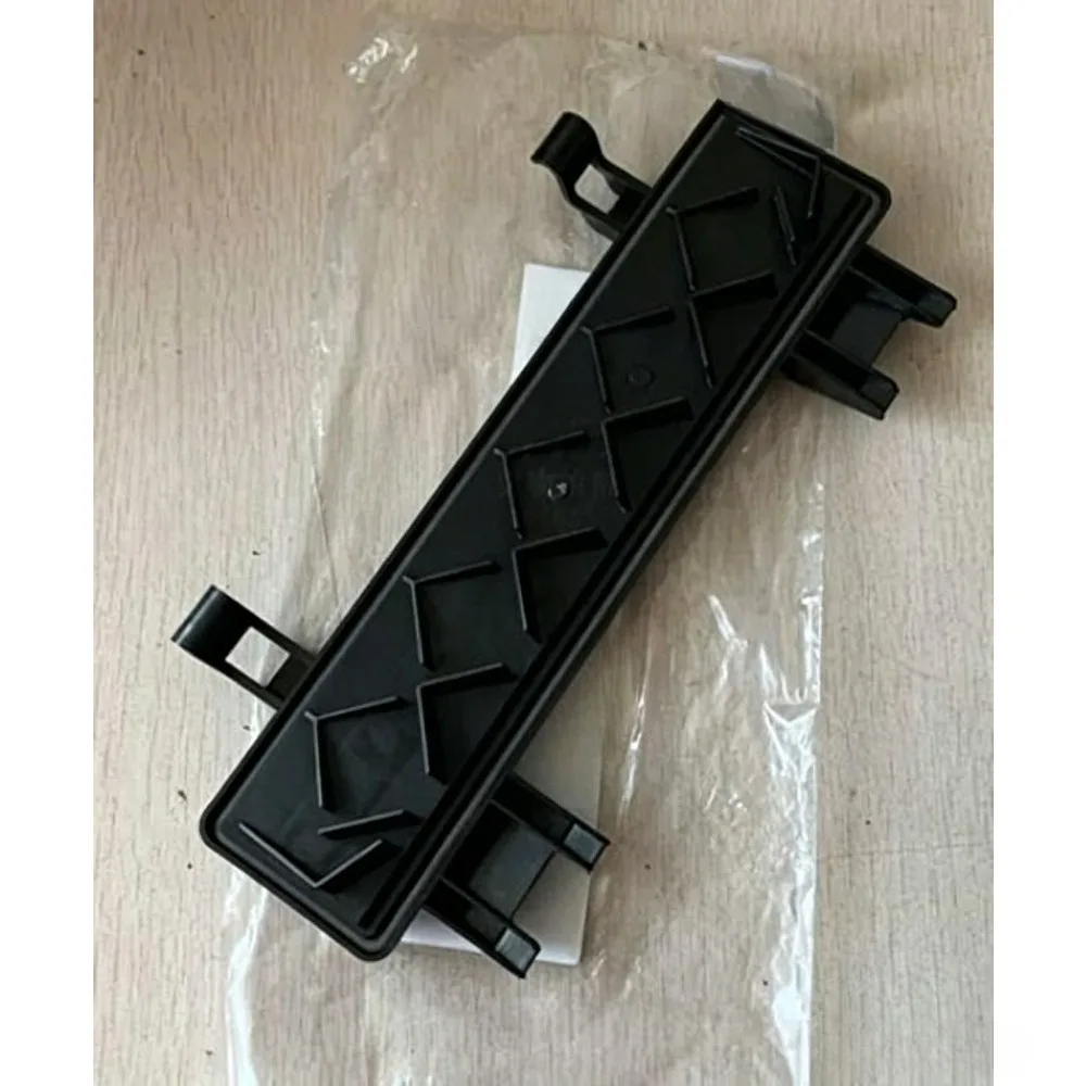 For Mercedes Benz GLA200 CLA220 A180 A200 B200 B180 Air Conditioner Cabin Filter Cover Access Panel Protective Lid Genuine
