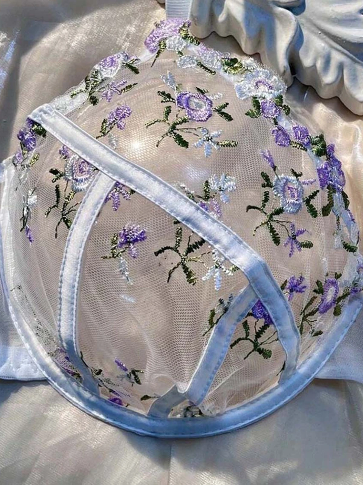 SsTss Sexy 2-delige bh-sets Dames Ultradunne doorzichtige mesh-lingerieset Mooie bloemenborduurwerk Transparant ondergoed