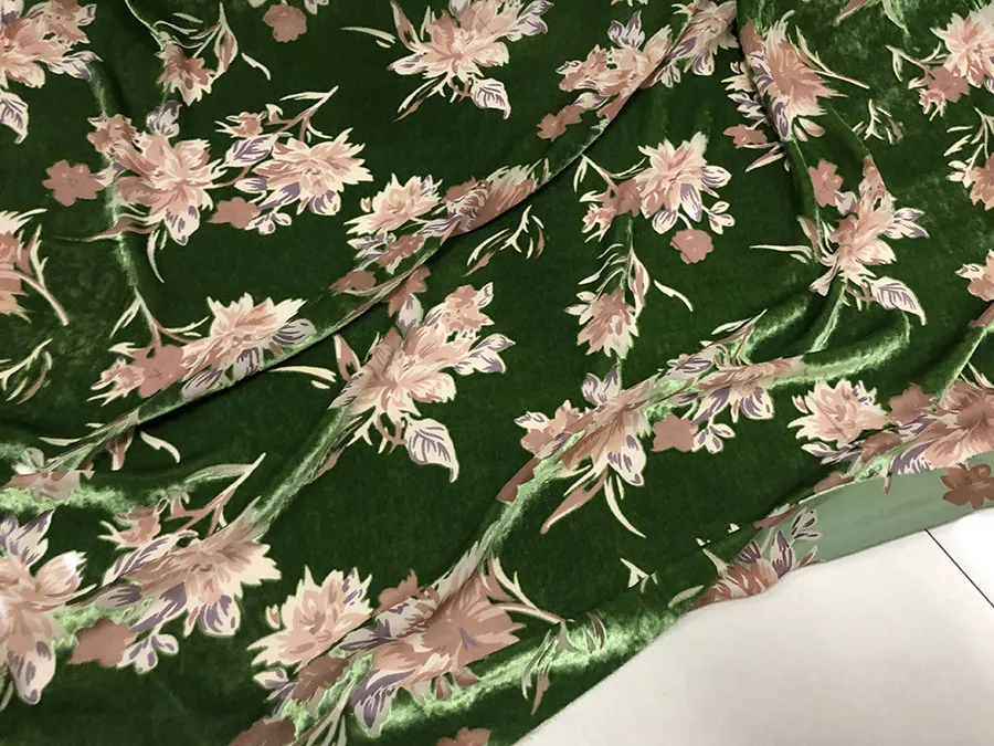 Tela de Diseño de Seda y Terciopelo, Tela de Moda con Fondo Verde y Flores Caladas, Tela de Terciopelo con Grabado de Seda para Cheongsam