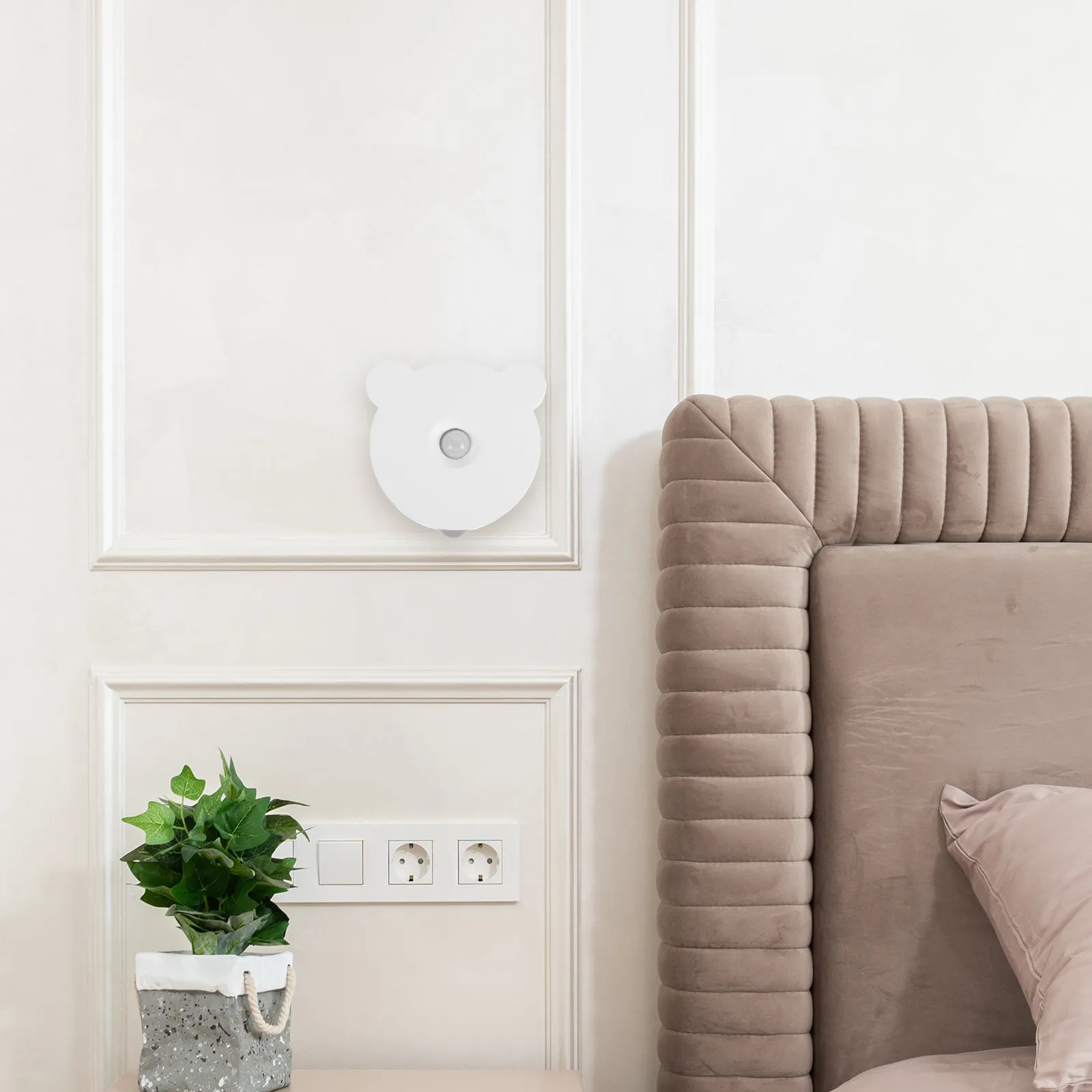 luz-noturna-com-sensor-de-movimento-recarregavel-por-usb-design-adoravel-em-forma-de-cabeca-de-urso-liga-se-automaticamente-quando-deteta-movimento-ideal-para-quartos-corredores-escadas-e-salas-de-estar