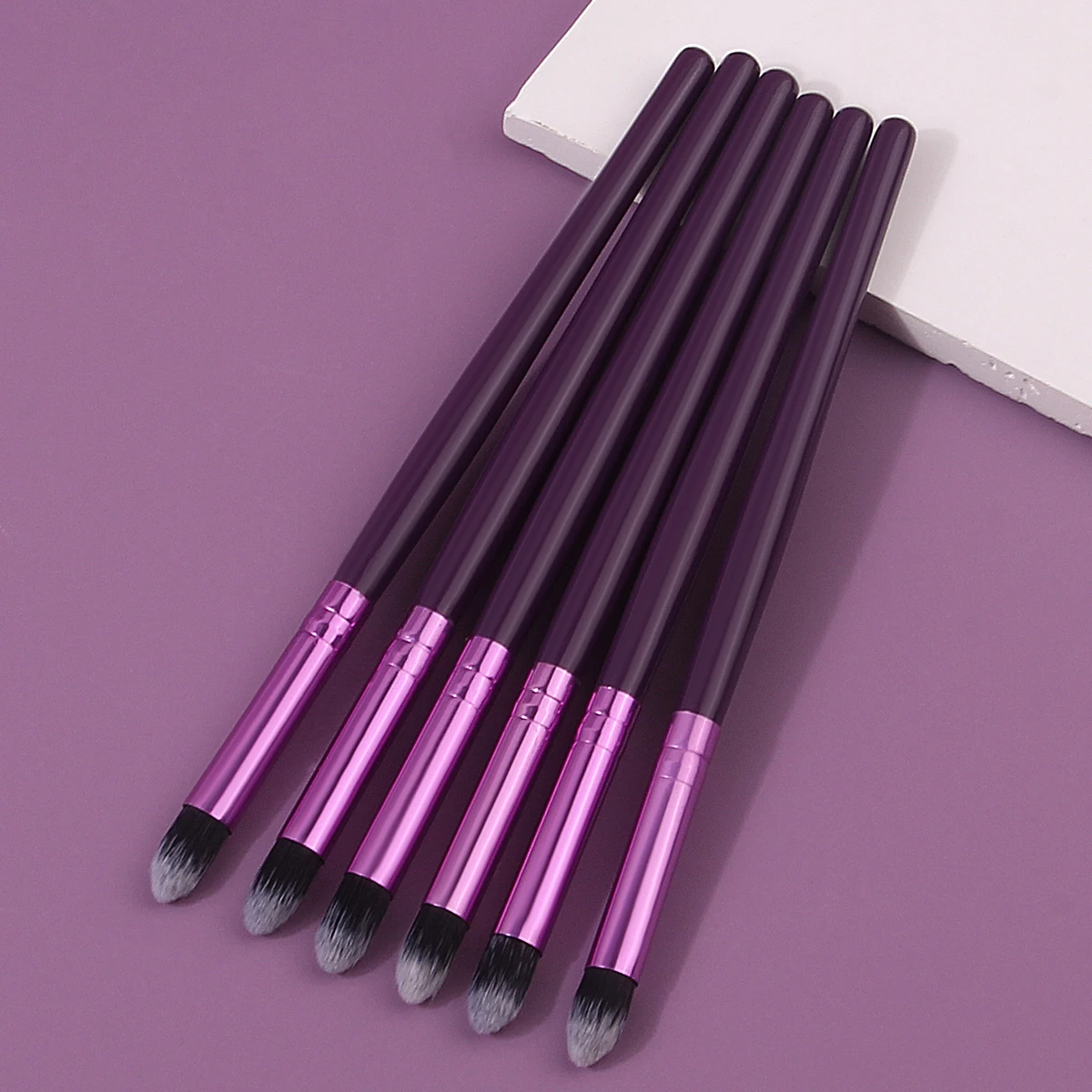 Best-selling 6-piece beginner's eye makeup brush, concealer and highlight multi-purpose brush,portable soft-bristled makeup tool