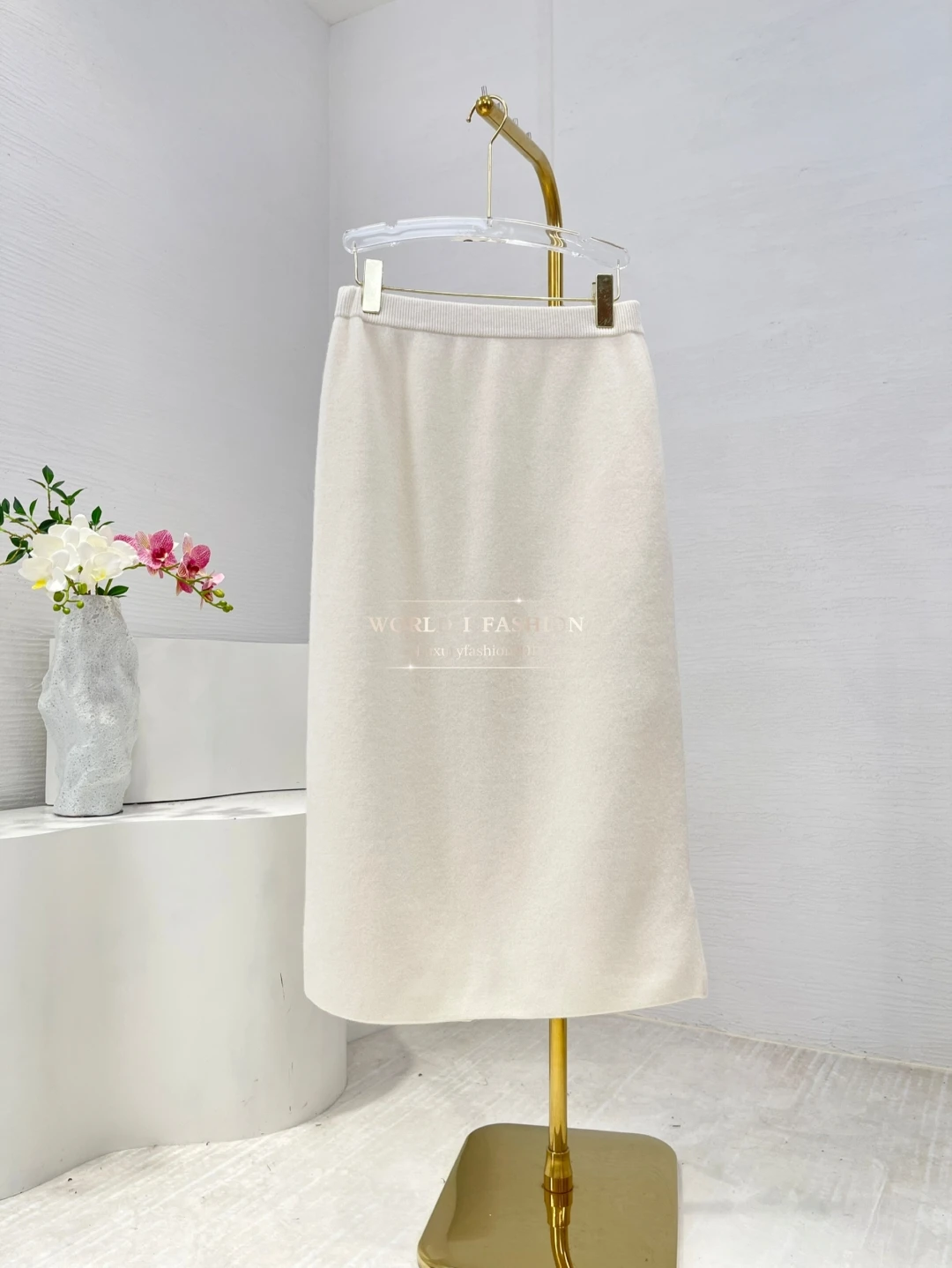 

Woman Clothes White Slit Hem Knit Midi Skirt