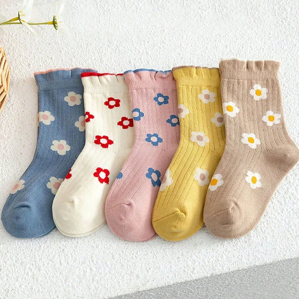 5 Pairs Children's Mixed Color All-season Cute and Trendy Wicking Socks,Cute Wave Edge Socks Breathable Princess Socks