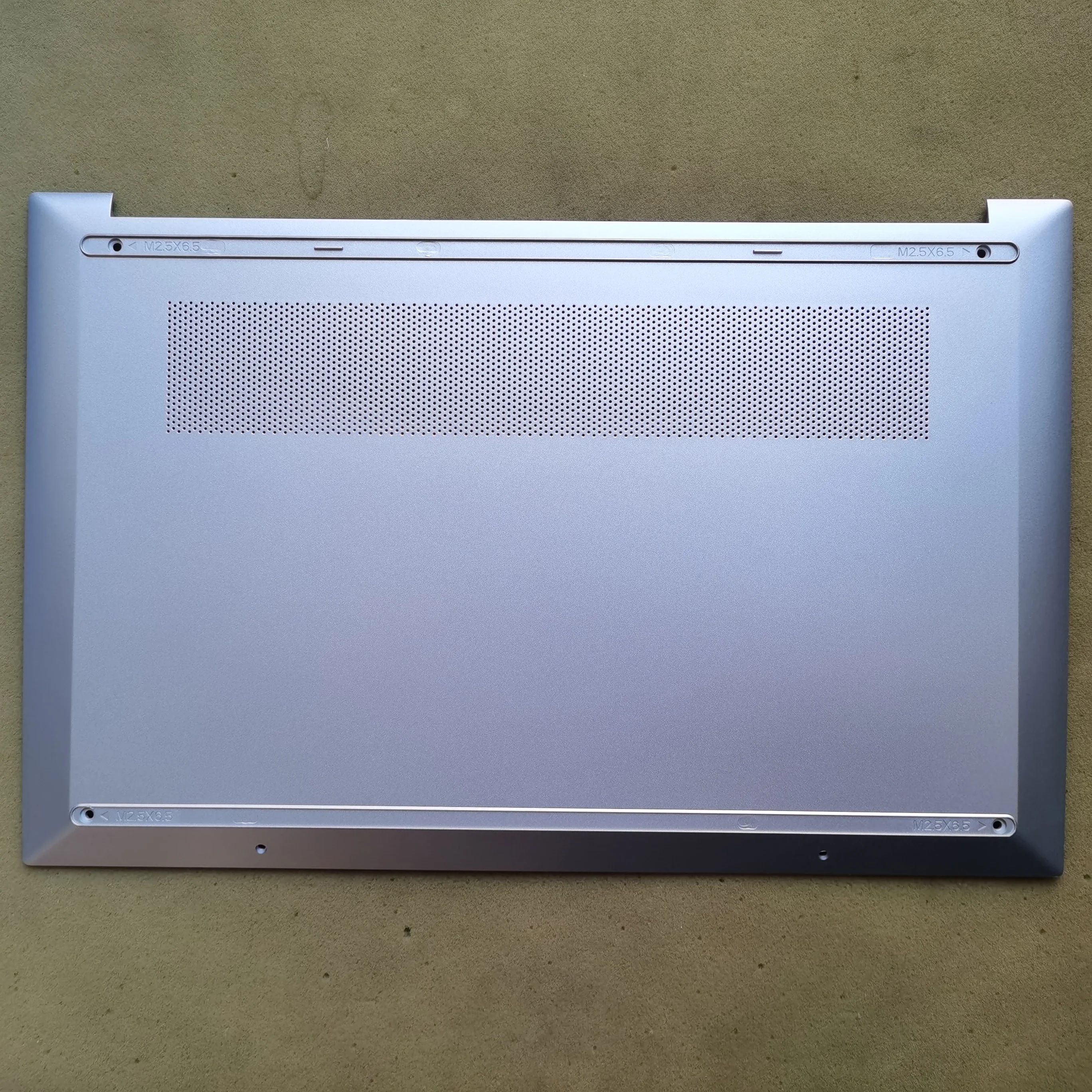 

Новая нижняя крышка ноутбука для PAVILION HP15 15-EG 15-EH TPN-Q245 TPN-Q246