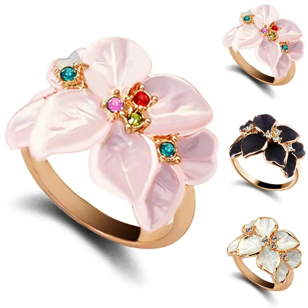 Fashion Jewelry Women Ring Flower Pattern Alloy Charming Ring Fashion Women\'s Ring Weddding Party Gift