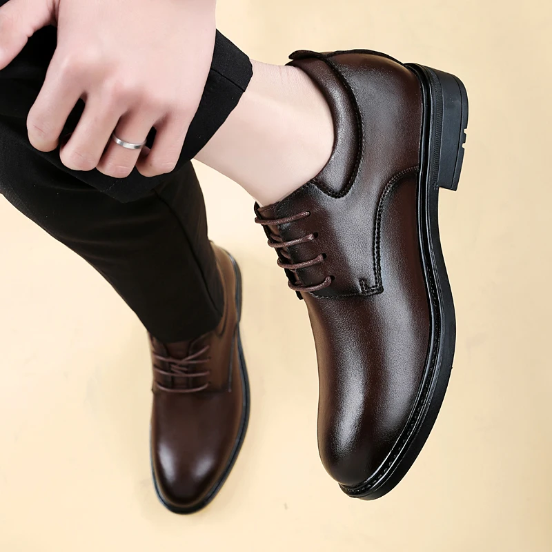 

Autumn and Winter Men's Fashionable New with Increased Height for Business Leather Shoes Brand Men's Comfortable Leather Shoes