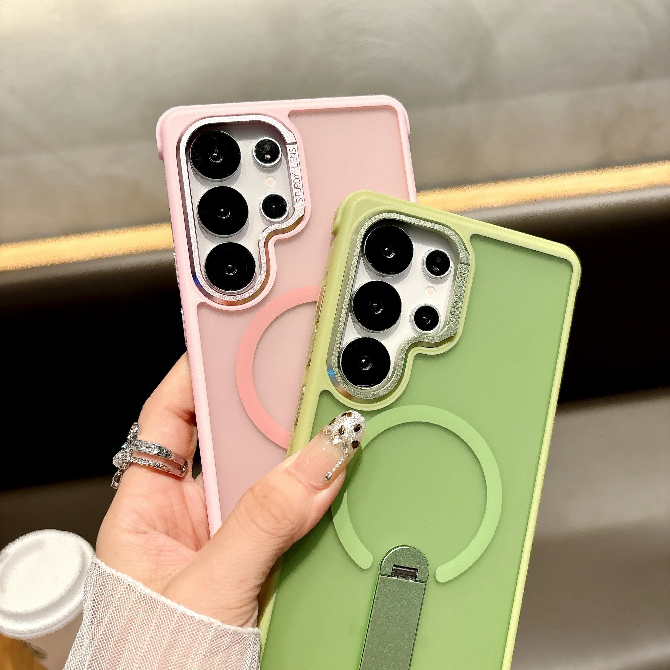 

Luxury Skin Touch 360 ° Magnetic Bracket Holder Phone Case For Samsung Galaxy S24 S25 S26 Plus Ultea Shock Case