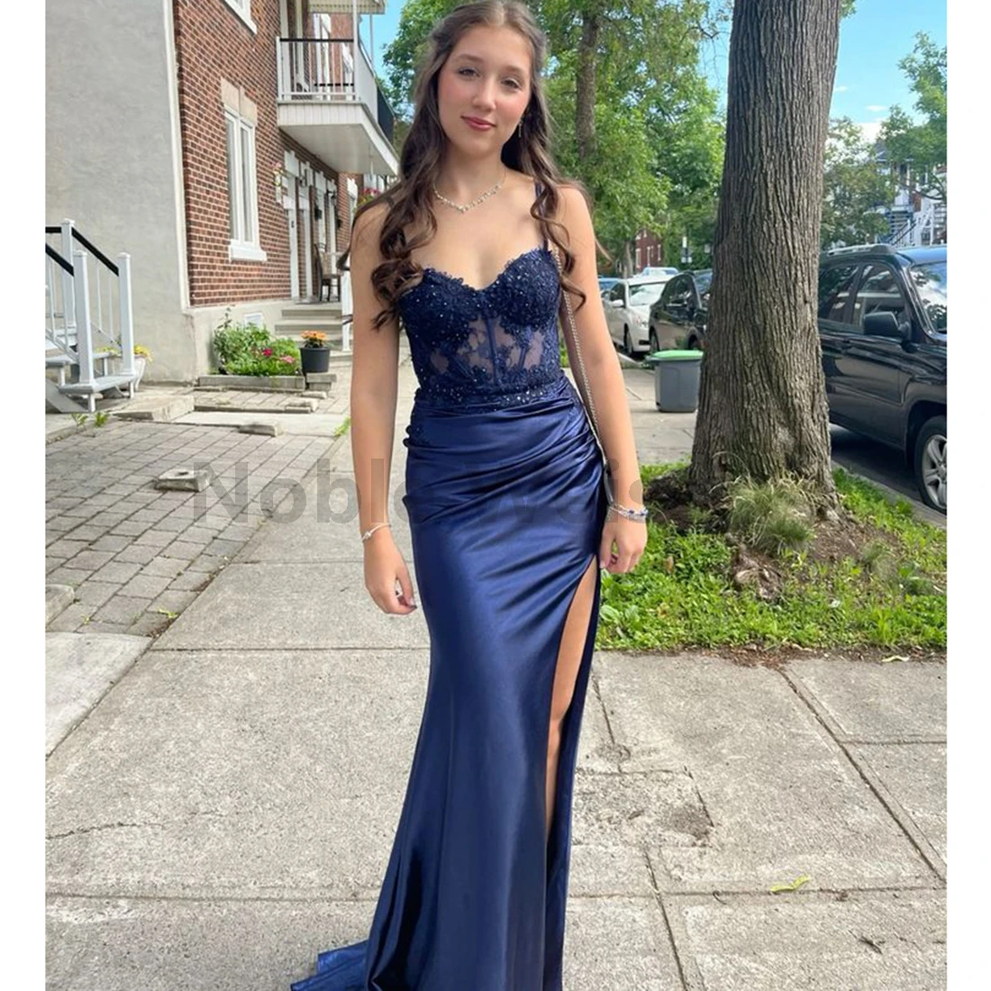 

Sweetheart Satin Prom Dress Elegant Mermaid Gown with Appliques Customize