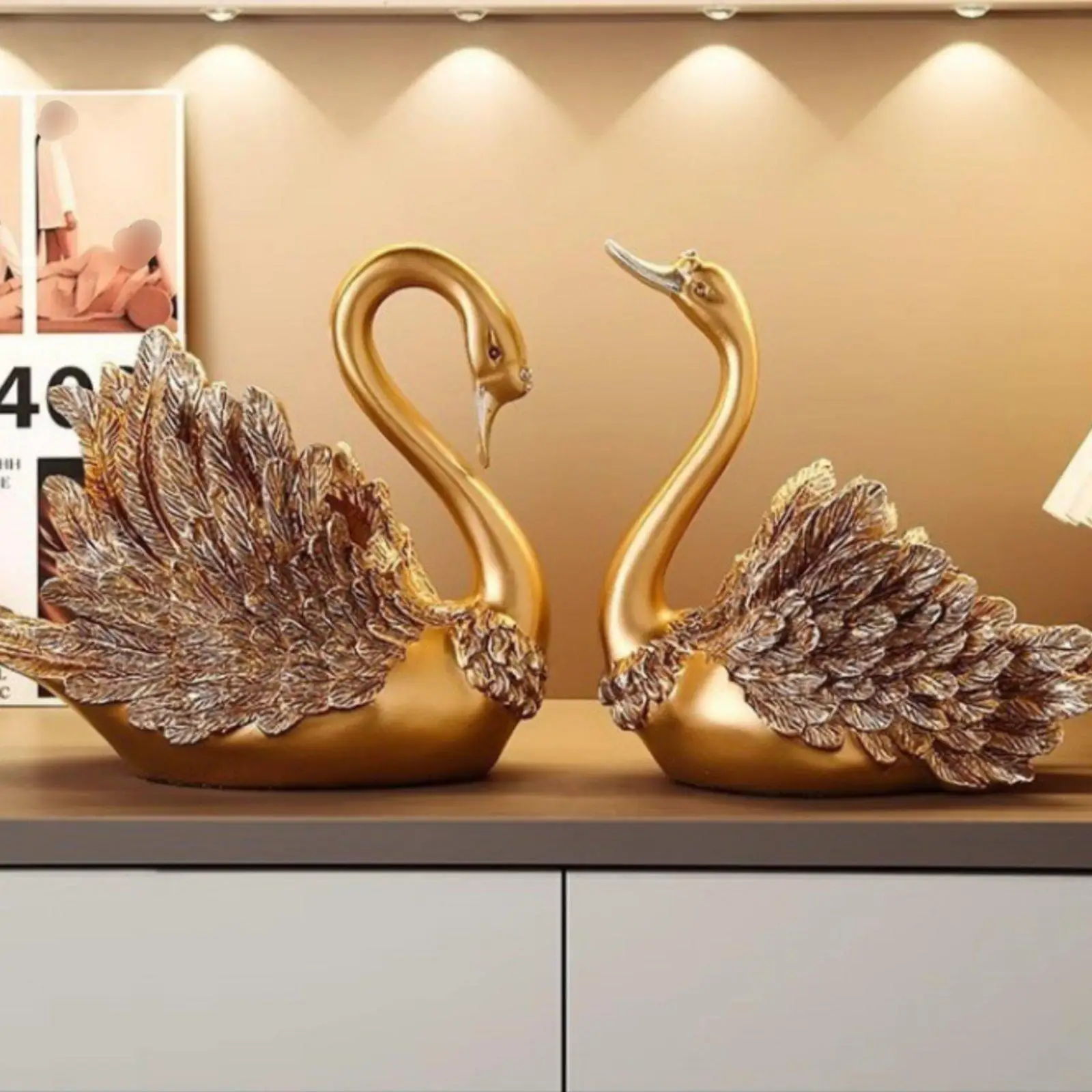 2 Pieces Elegant Bottle Holders Luxury Swan Couple Figurines Elegant Design