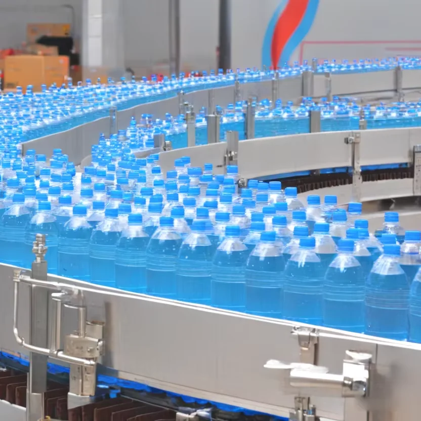 Full Automatic 3 In 1 Rotory Liquid Beverage Water Plastic Bottle Washing Filling Capping And Labeling Machine
