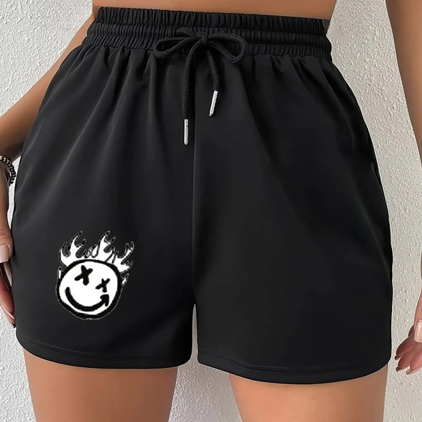 Damen Freizeit-Sportshorts im Retro-Nischen-Design, vielseitige amerikanische Trend-Oberbekleidungshose für den Sommer, Strandshorts