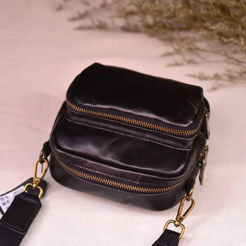 

AETOO Vegetable tanned leather mobile phone bag women's mini bag simple crossbody leather waist pack with one shoulder leather b