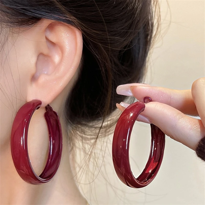 Vintage Rote Große und Kleine Kreisförmige Ohrringe für Frauen Einfache Geometrische Runde Glänzende Huggie-Ohrringe Party-Schmuck Geschenk – Detail 3